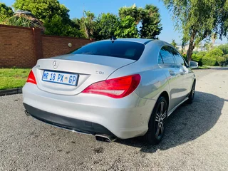 MERCEDES BENZ CLA 220CDI AUTO