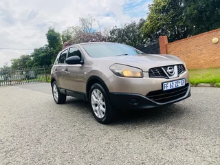 Nissan qashqai 2012 Model