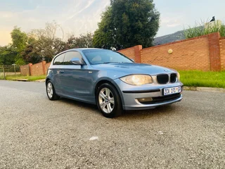 BMW 118i Manual Drive 2011