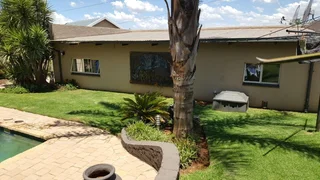 Bachelor Garden Cottage