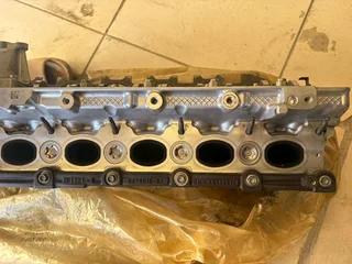 BMW M4 HEAD AND CAMSHAFTS S55