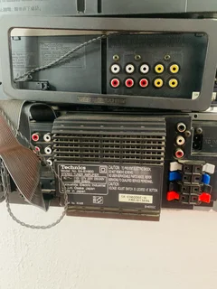 Technics 5CD changer Hifi  with celeston 3 speakers in excellent condition for only R3000 not nego