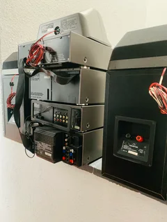 Technics 5CD changer Hifi  with celeston 3 speakers in excellent condition for only R3000 not nego