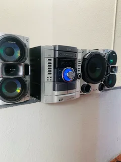 Sony powerfull sound system in good condition with amazing sound for R3500 only and no scammers