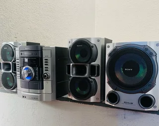 Sony powerfull sound system in good condition with amazing sound for R3500 only and no scammers