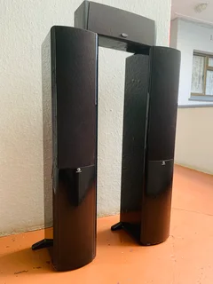 Boston A360 floor standing speakers and CRC center speaker working 100% for only R3,600 not negotiab