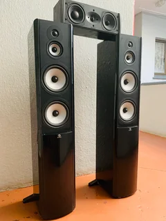 Boston A360 floor standing speakers and CRC center speaker working 100% for only R3,600 not negotiab