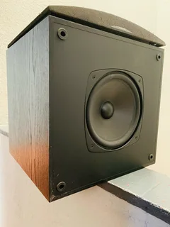 Boston active subwoofer working  for only R2,200 not negotiable and no scammers please
