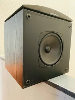 Boston active subwoofer working  for only R2,200 not negotiable and no scammers please