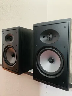 Boston CR 77 amazing speaker with excellent sound quality for only R2,600 not negotiable please