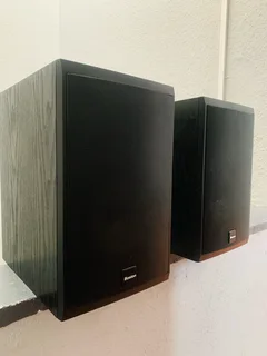 Boston CR 77 amazing speaker with excellent sound quality for only R2,600 not negotiable please