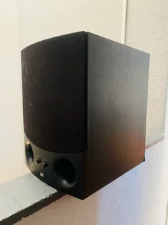 Psb Subsonic 5i powerfull 10 inches active subwoofer working 100%for only R2,750 not negotiable