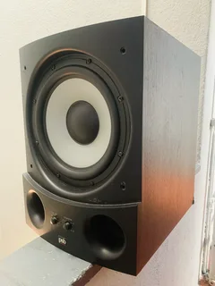 Psb Subsonic 5i powerfull 10 inches active subwoofer working 100%for only R2,750 not negotiable