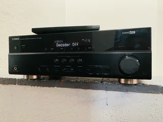 Yamaha amplifier with remote control and HDMI in excellent condition for only R2850 not negotiable