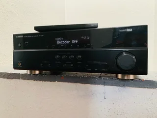 Yamaha amplifier with remote control and HDMI in excellent condition for only R2850 not negotiable