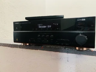 Yamaha amplifier with remote control and HDMI in excellent condition for only R2850 not negotiable