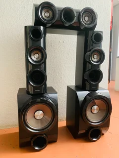 Samsung subwoofers and speakers in excellent condition for only R2000 not negotiable and no scammers