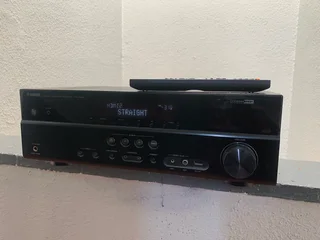 Yamaha amplifier with remote control including HDMI and USB working 100% for only R2,900 not nego