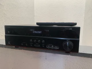 Yamaha amplifier with remote control including HDMI and USB working 100% for only R2,900 not nego