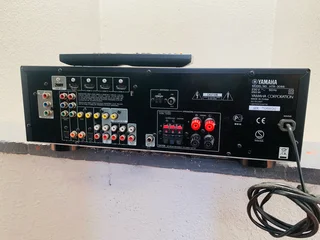 Yamaha amplifier with remote control including HDMI and USB working 100% for only R2,900 not nego