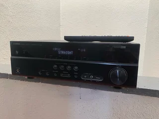 Yamaha amplifier with remote control including HDMI and USB working 100% for only R2,900 not nego