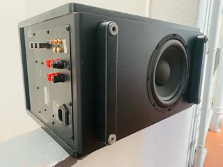 Jamo SUB 250 powerfull active subwoofer working  for only R3500 not negotiable and no scammers