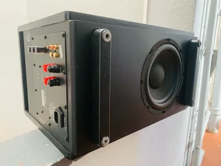Jamo SUB 250 powerfull active subwoofer working  for only R3500 not negotiable and no scammers