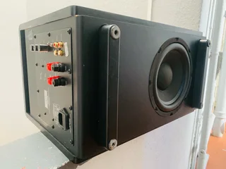 Jamo SUB 250 powerfull active subwoofer working  for only R3500 not negotiable and no scammers