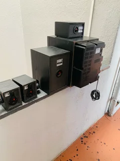 Sony active subwoofer with speakers in excellent working condition for only R1200 not negotiable