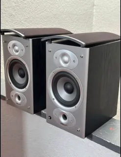 Polk Audio RTi4 speakers with amazing sound working 100% for only R3,000 not negotiable please
