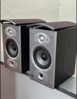 Polk Audio RTi4 speakers with amazing sound working 100% for only R3,000 not negotiable please