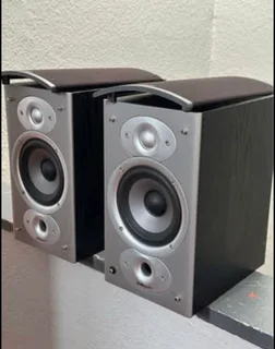 Polk Audio RTi4 speakers with amazing sound working 100% for only R3,000 not negotiable please