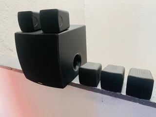 Yamaha active subwoofer and surround speakers in excellent condition for R1600 only not negotiable