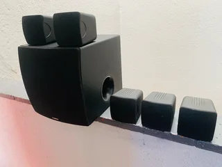 Yamaha active subwoofer and surround speakers in excellent condition for R1600 only not negotiable