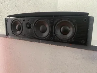 Boston VRC amazing quality sound center speaker in excellent condition for only R1,800 not negotiabl