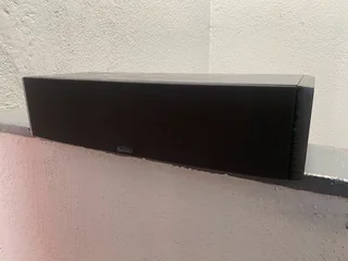 Boston VRC amazing quality sound center speaker in excellent condition for only R1,800 not negotiabl