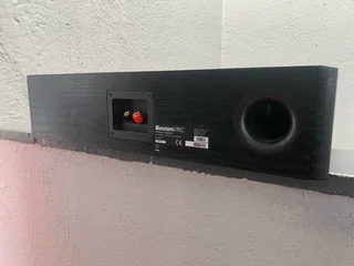 Boston VRC amazing quality sound center speaker in excellent condition for only R1,800 not negotiabl