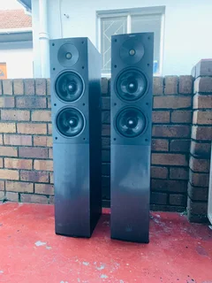 Jamo S506 floor standing speakers working 100% for only R2,300 not negotiable please and no scammers