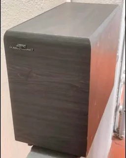 Jamo active subwoofer working 100% for only R2,000 unfortunately not negotiable please