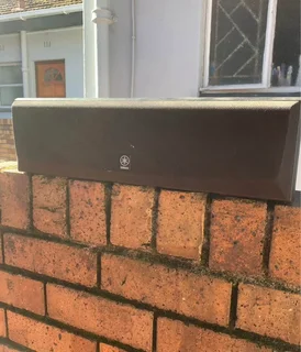 YAMAHA NS-C120 center speaker working  for only 850 not negotiable and no scammers