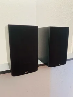 Bowers &amp; winkins 685 speakers in excellent condition working  for only R6,600  not negotiable