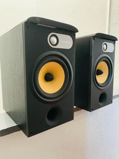 Bowers &amp; winkins 685 speakers in excellent condition working  for only R6,600  not negotiable