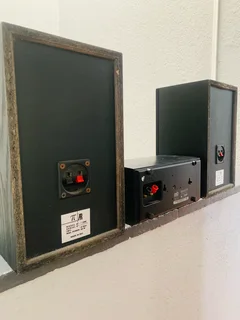 Acoustics Research bookshelves speakers and PSB speakers working  wit amazing sound for only R1,500