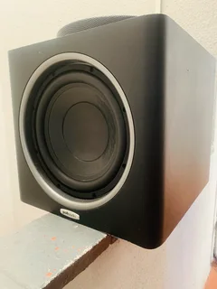 Polk PSW 125 powerfull 12 inch active subwoofer working 100% for R3,650 not negotiable please