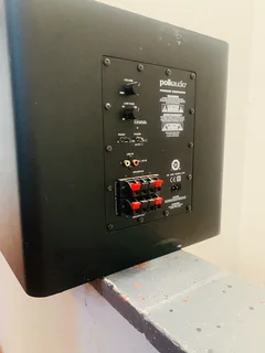 Polk PSW 125 powerfull 12 inch active subwoofer working 100% for R3,650 not negotiable please