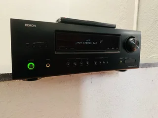 Denon AVR1312 amplifier with remote control in excellent condition for only R3200 not negotiable