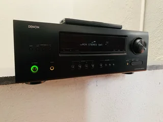 Denon AVR1312 amplifier with remote control in excellent condition for only R3200 not negotiable