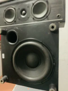 Jamo active subwoofer SUB210 and center speaker for only R1600 not negotiable please