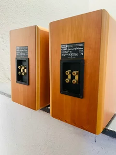 Bowers and Winkins CDM1 Special Edition speakers in excellent condition for only R7000 not negotiabl