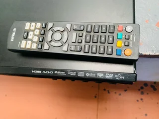 Yamaha Bluray BD-S667 with remote control working 100% for only R1600 not negotiable please